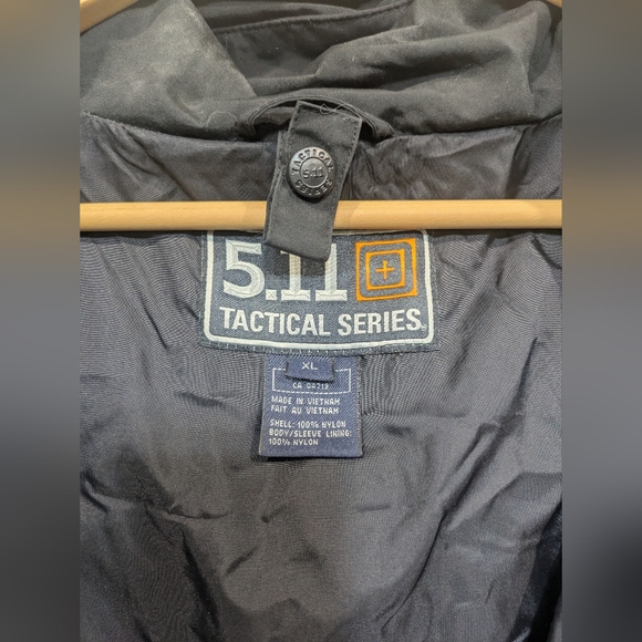 5.11 Tactical Shell Jacket 48017 Black Size XL Military Police First Respond - Picture 3 of 9